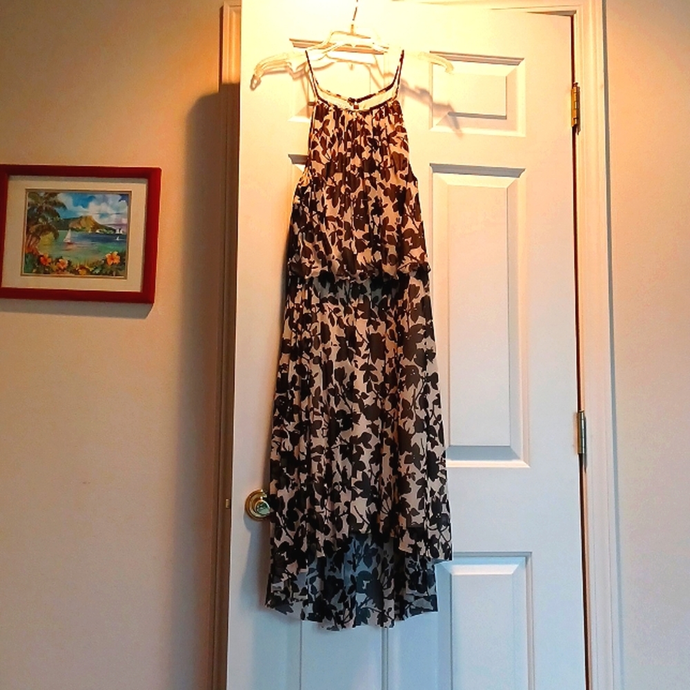 Maggie London halter neck summer dress keyhole back hi/lo hem size 8